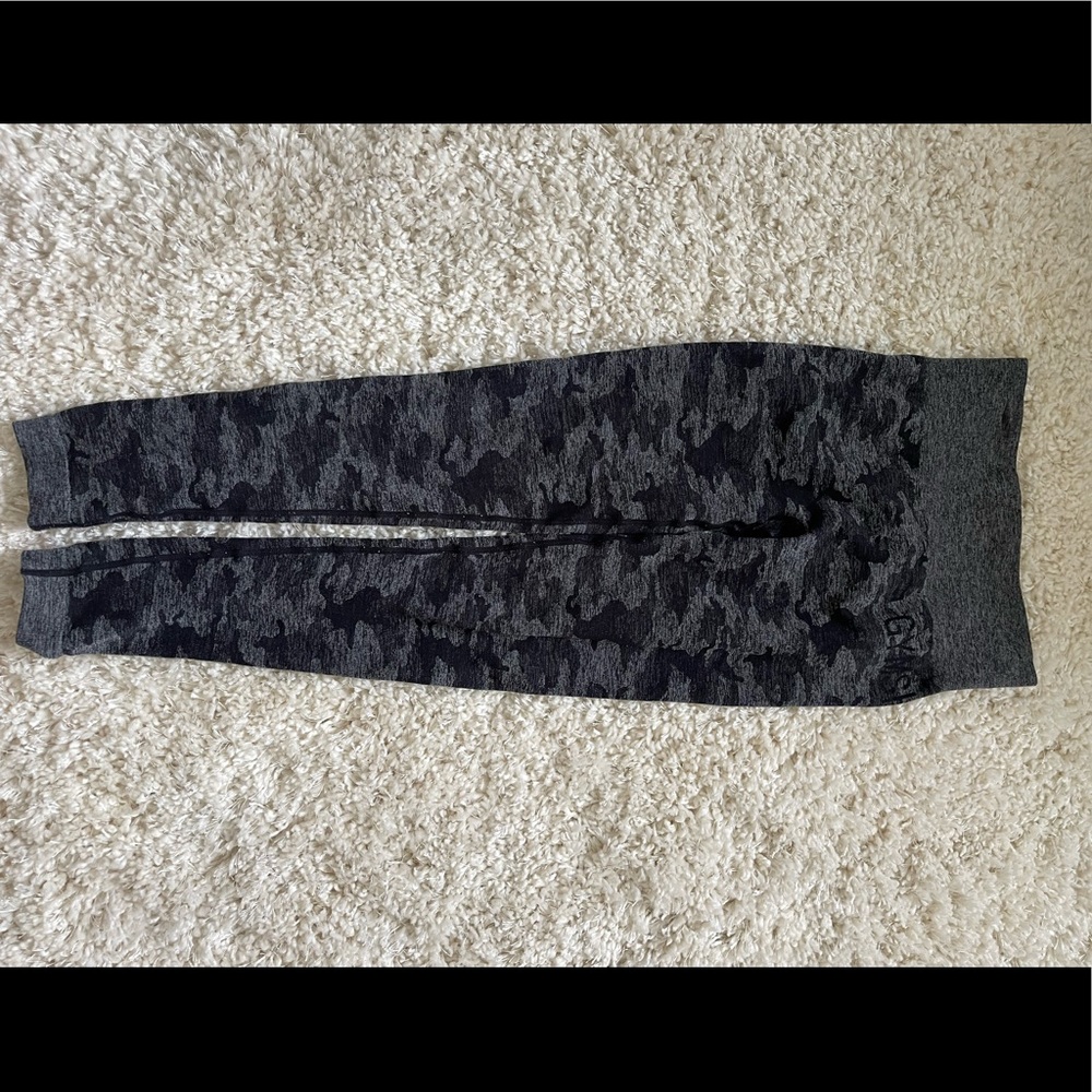 Gymshark Camo Adapt Seamless Leggings